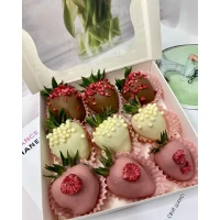 Strawberries in chocolate