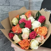 Bouquet mix of 19 roses